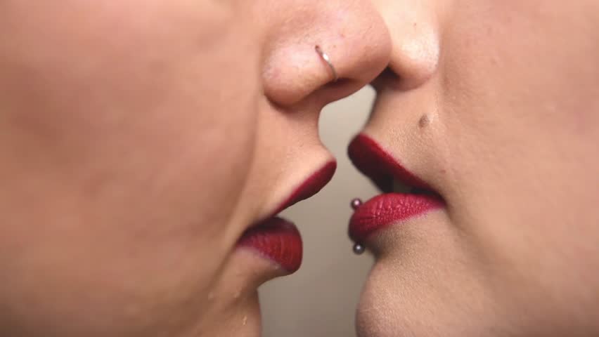 Two red lips lesbian desi bhabhi kiss best adult free photo